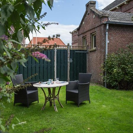 D' Ald Skoalle - Sfeervol Appartement In Oude School. Wijtgaard Buitenkant foto